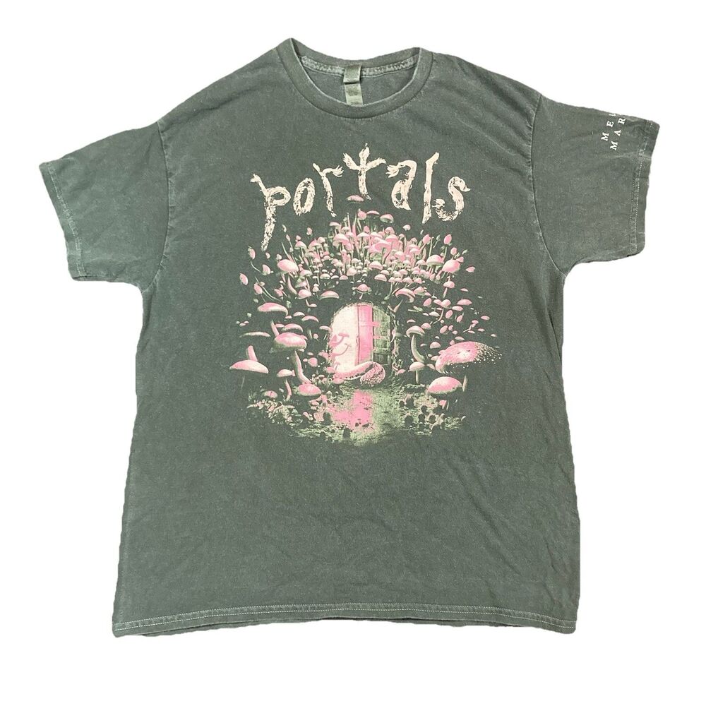 Hot Topic x Melanie Martinez Magic Mushroom Forest Door Portals Grunge T Shirt L